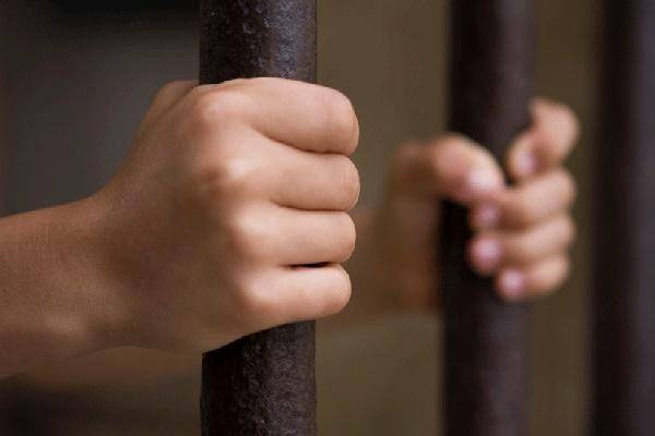 عاجل : توقيف 146 حدثاً بينهم 10 إناث في شهر حزيران بتهم السرقة و الشروع بالقتل و اتلاف أموال الآخرين