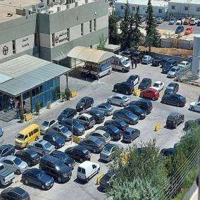 نقل مقاول معروف الى المستشفى بعد توقيفه( صور)