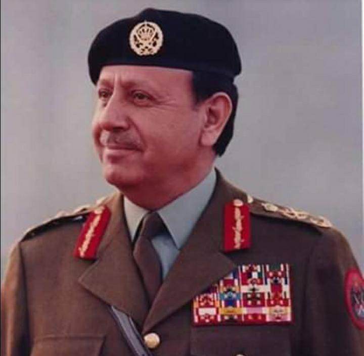 في حضرة الأمير قائد الجيش