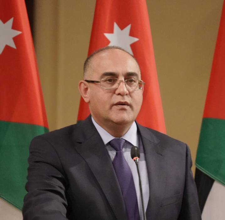 وزير الثقافة: الكاريكاتير يعبر عن الوجدان الشعبي ويثري منصات الحوار والنقد