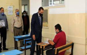 تمايز في أسئلة العربي و مستوى متوسط لأسئلة الفيزياء