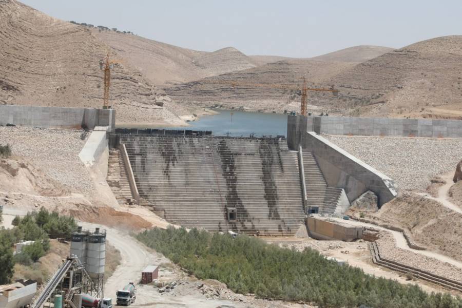 المياه والبيئة توقعان اتفاقية صيانة (60) موقع حفيرة حصاد مائي بكلفة (2) مليون دولار