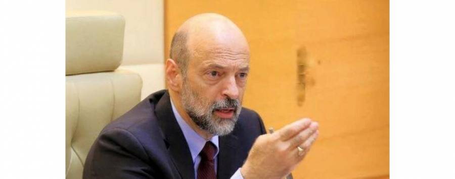 الرزاز: نرفض الضم .. ولن نسمح بنقل الفلسطينيين إلى أراضينا