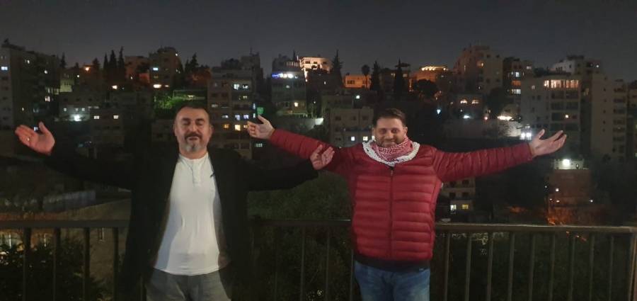فلنتنفس بعمق ويقين وطمأنيه ونفتح ذراعينا لنزرع لطاقة الإيجابية في انفسنا ومجتمعاتنا.