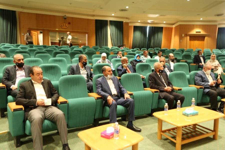 العموش:  يؤكد على  أهمية وجود الأوامر التغييرية في عقد المقاولة شريطة أن تكون منضبطة وملتزمة بالتشريعات الناضمة.