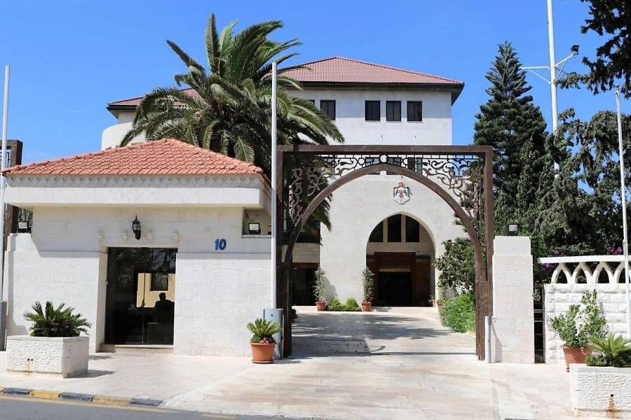 مؤتمر صحفي لوزراء الصحة والاعلام والتعليم والعدل