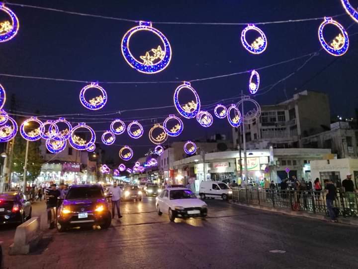 الأضواء تزين شوارع العاصمة عمان بمناسبة عيد الأضحى المبارك...صور