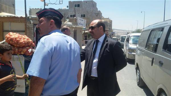 الخريشا : إغلاق مطعم الشاورما بعد تسمم  300 شخص في مخيم البقعة