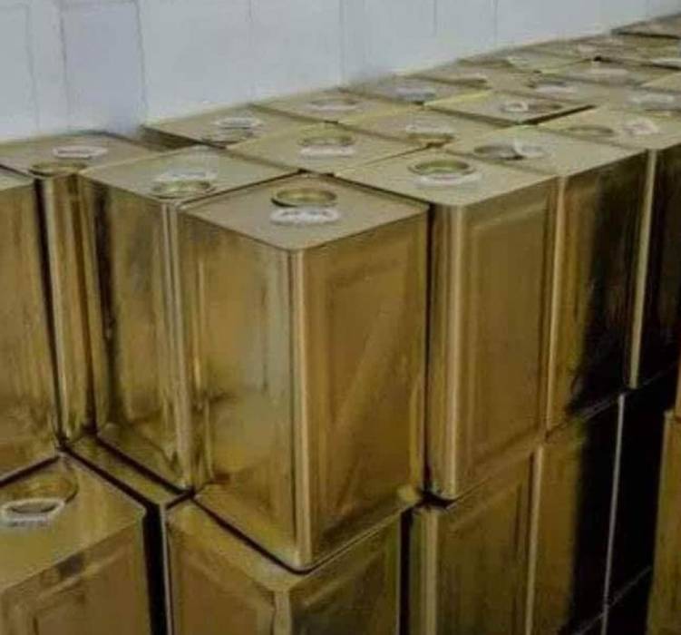 ضبط 20 تنكة زيت زيتون مغشوش في اربد