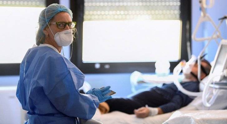 دراسة: 99 من المصابين بكورونا تحت سن 50 عاما يتعافون دون علاج بالأكسجين