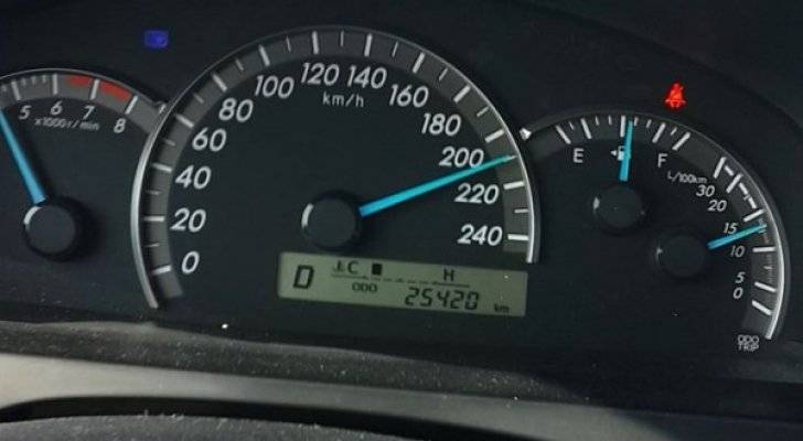 ضبط مركبات تسير بسرعات عالية على الطرق الخارجية