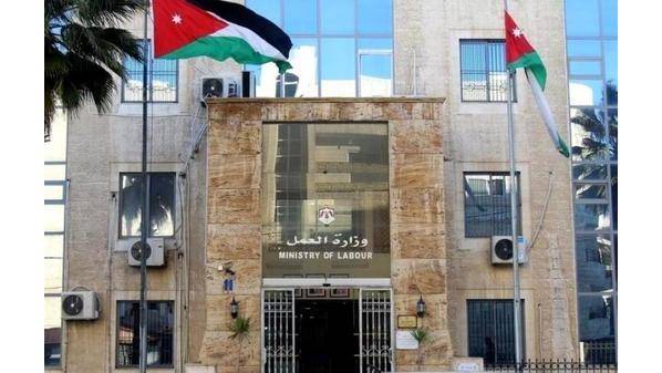 25 ألف عامل وافد سجلوا على منصة ( حماية ) بإختيارهم لمغادرة البلاد