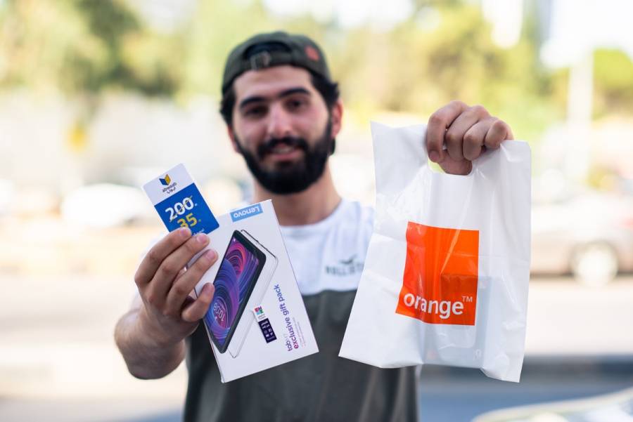 أورانج الأردن تدعم مبادرة أنا أتعلم