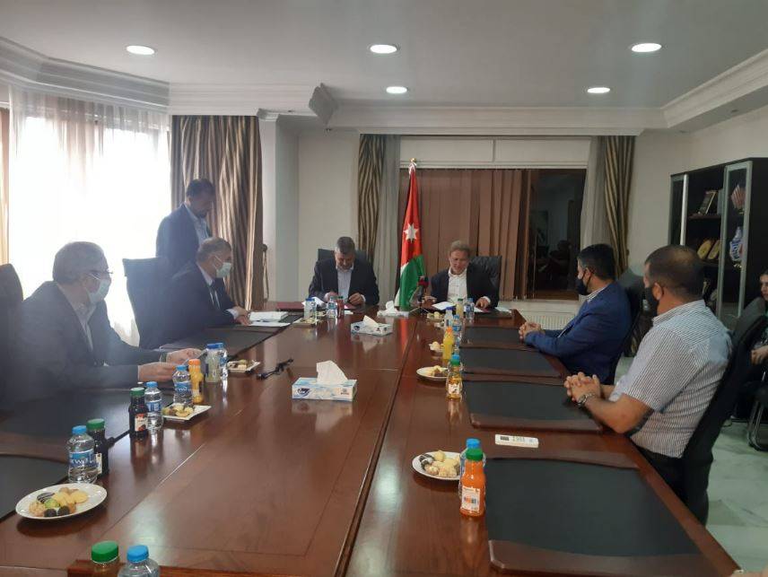 وقعت وزارة البيئة اليوم الثلاثاء ، مذكرة تفاهم مع الجمعية الملكية لحماية الطبيعة.