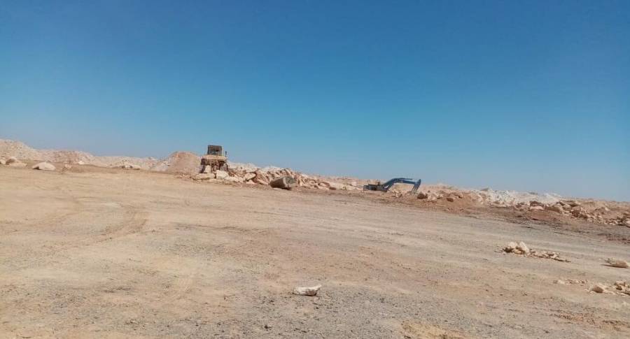 ضبط مطلوبين داخل مقالع حجر غير مرخصة