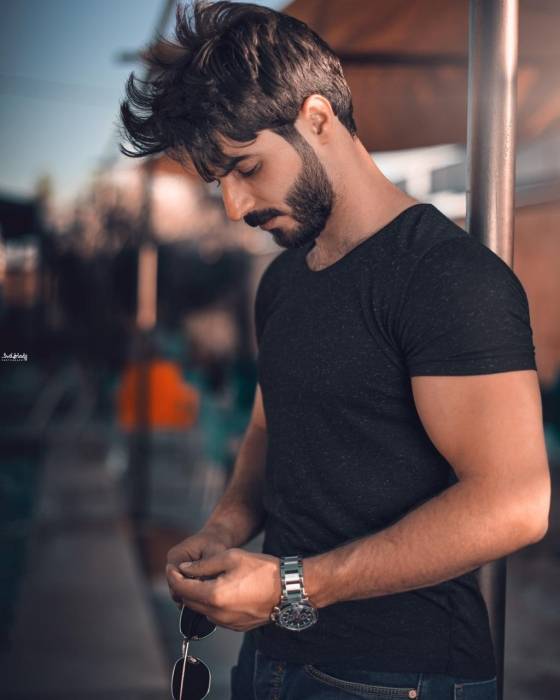 وسام علي....قصة نجاح تستحقُ الإنصاف.