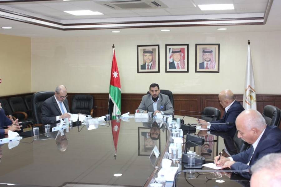 الحموري يلتقي رئيس وأعضاء مجلس ادارة  تجارة عمان 