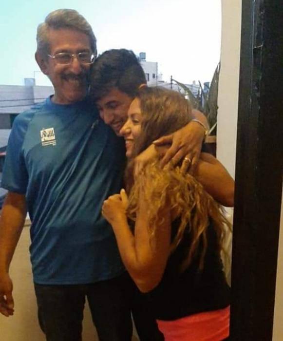 نيروز الإخبارية  تُهنئ الطالب  جريس فاخوري بمناسبة النجاح
