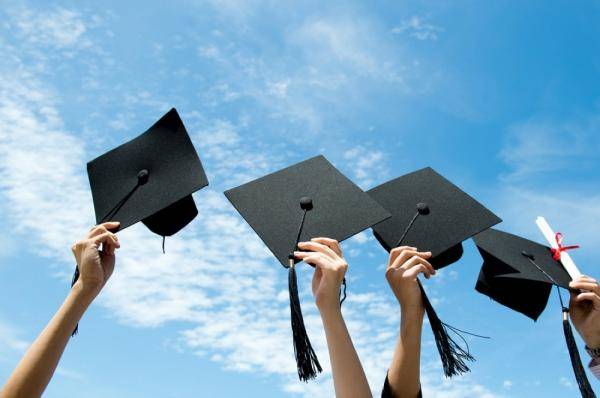 اسماء اوائل المملكة في التوجيهي