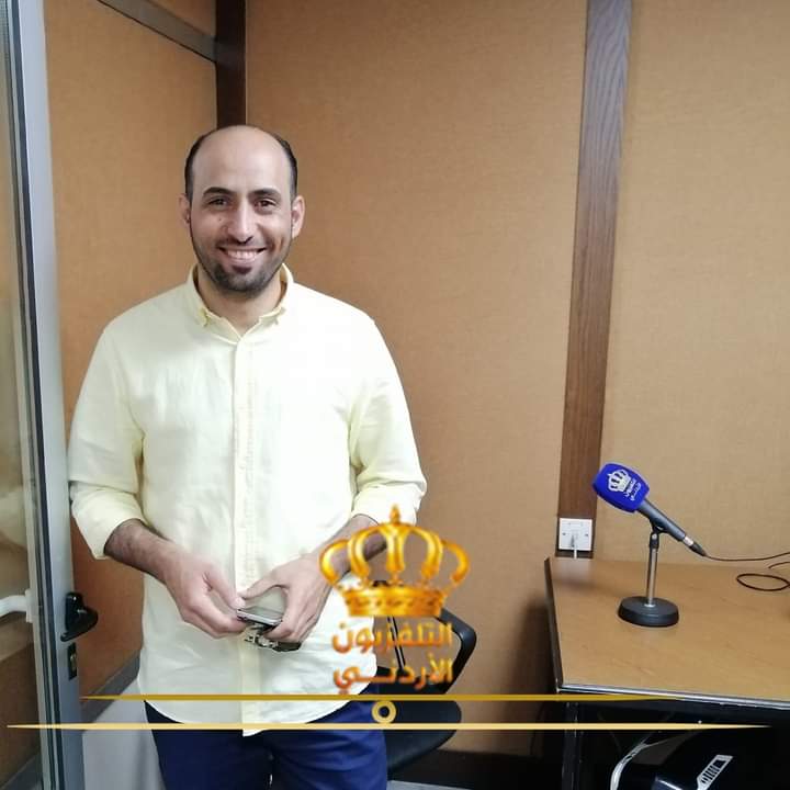 رصاصة تستقر في مركبة الزميل الاعلامي اللوانسه...صور