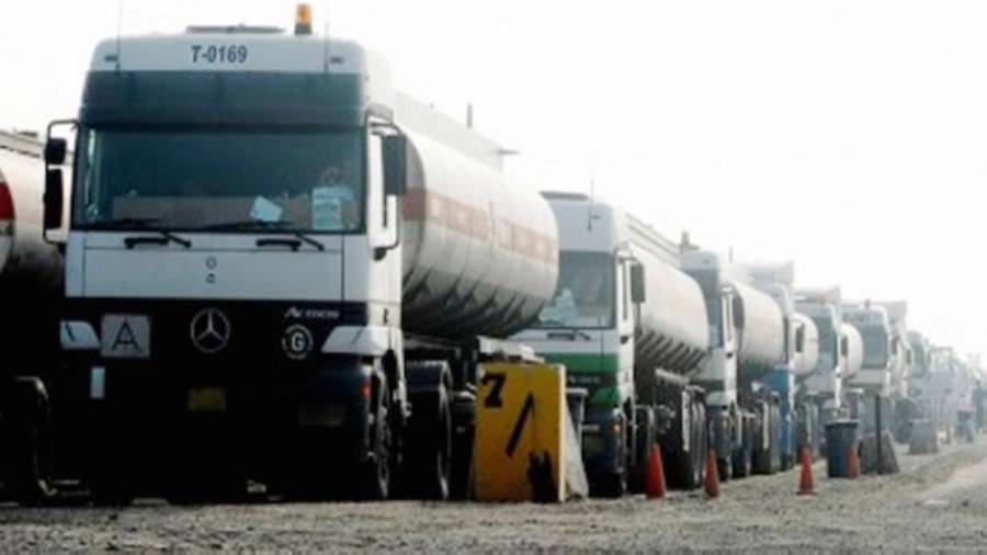 عزل الرمثا يوقف عمل 3 آلاف شاحنة