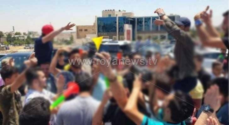 الكشف عن تفاصيل احتفال مخالف لأمر الدفاع في الزرقاء