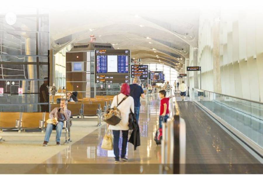 إسحق : نتيجة فحص القادمين تظهر بعد ساعتين بالمطار