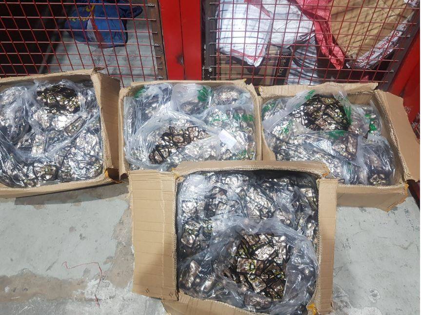 الجمارك تضبط مواد مخدرة في جمرك مطار الشحن