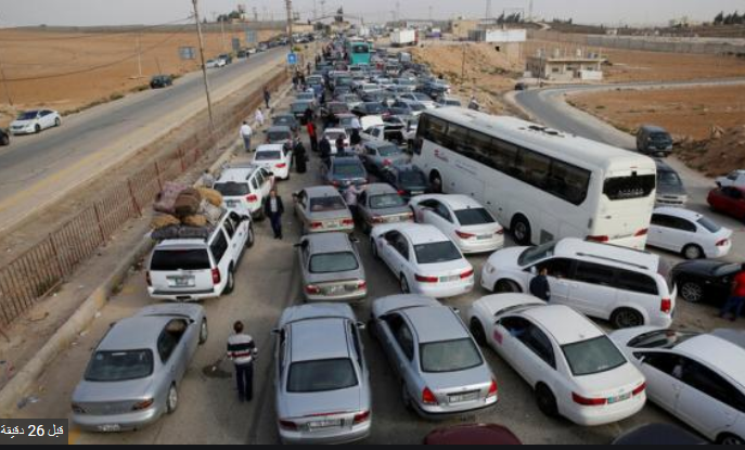 سوريا: شاحنات عالقة بعد إغلاق معبر جابر الحدودي مع الأردن