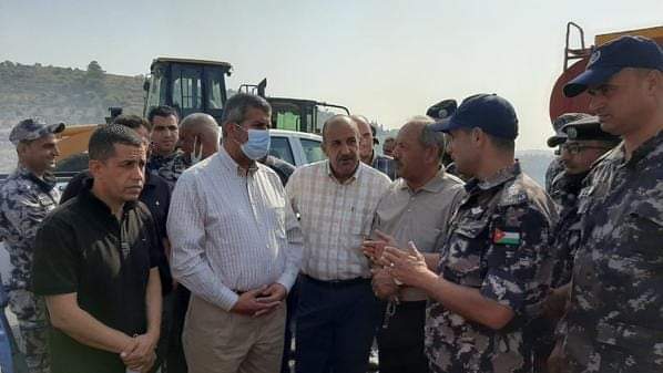 عجلون : وزير الزراعة يتفقد موقع حريق باعون .