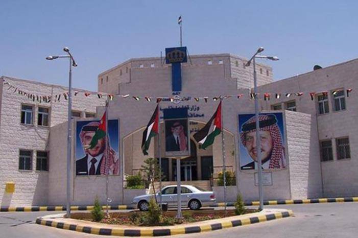 مجلس محافظة الزرقاء : استقالة 7 أعضاء من المجلس