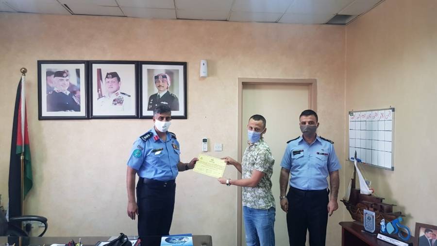 الشرطه تكرم مبادرة عالم ايجابي