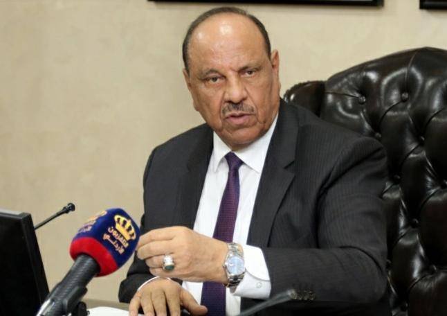 عاجل | وزير الداخلية يوعز بالزام المصلين باستخدام أدوات الوقاية