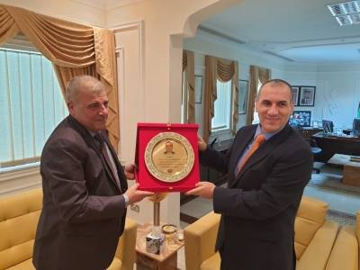 الجالية الأردنية في مسقط تكرم السفير النسور