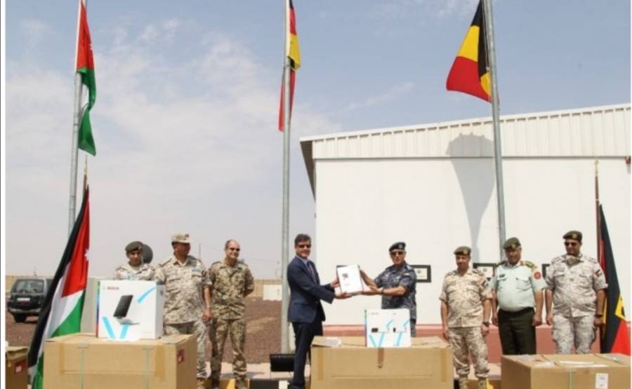 الجيش العربي يستلم من المانيا مختبرات متنقلة