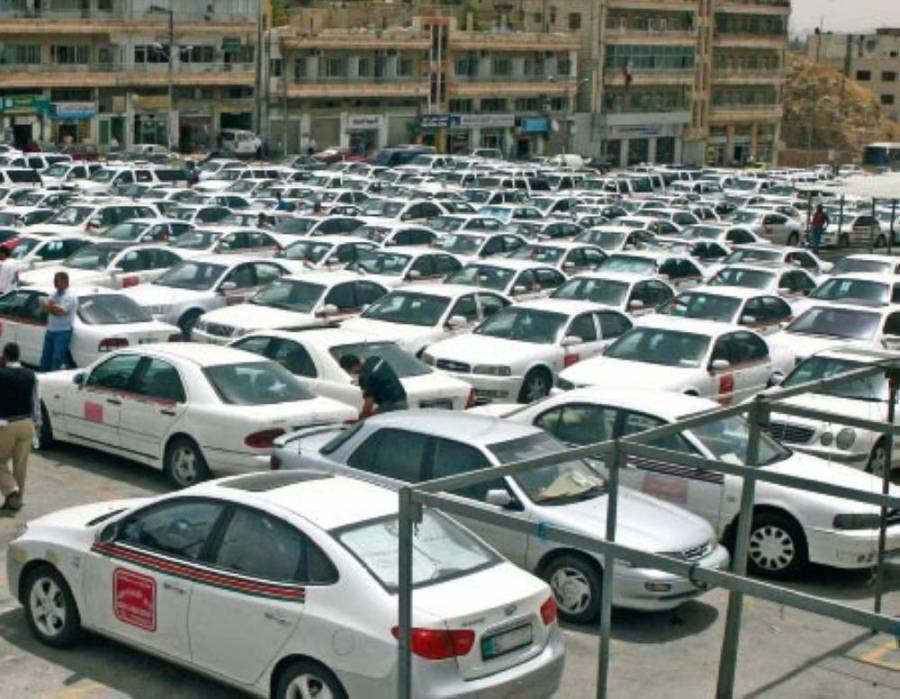 تحويل سيارات سفريات خارجية متعطلة للعمل بصفة تاكسي