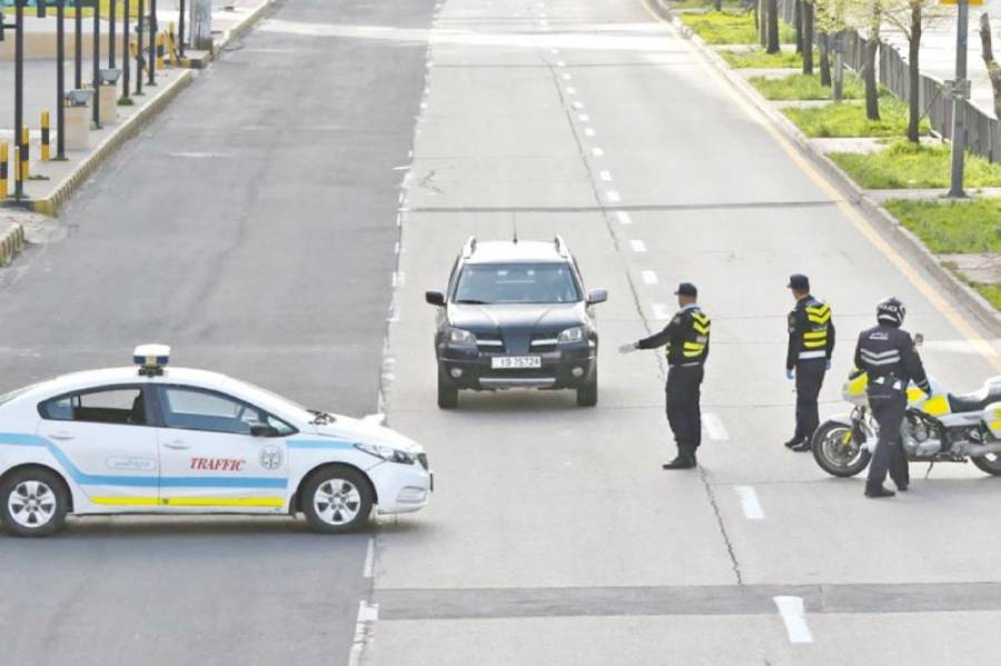 تخوف من العودة للحظر الشامل في ظل الأوضاع الاقتصادية السائدة