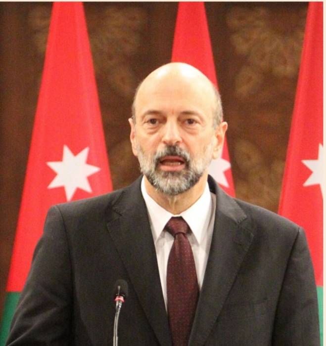 الرزاز ينعى وفاة وزير العدل الأسبق فارس النابلسي