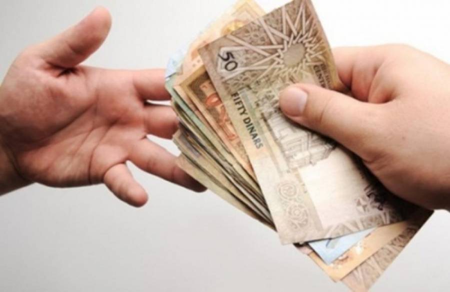 المدعي العام :توقيف والد نائبة سابقة وابن شقيقها وزوجة ابيها بتهم شراء أصوات