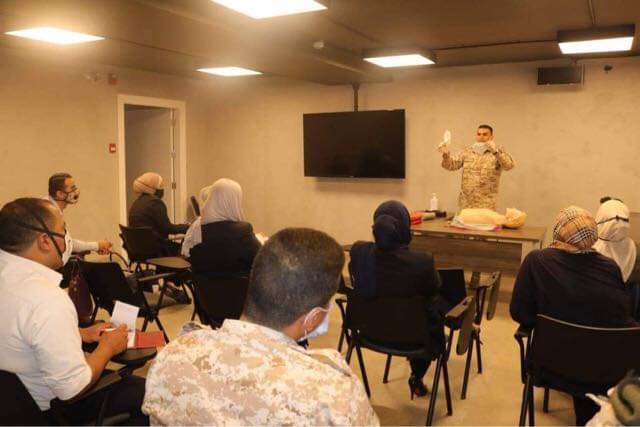 المركز التعليمي الوطني للاسعاف والطوارئ يعقد ورشة عمل عن الإسعافات الأولية... صور