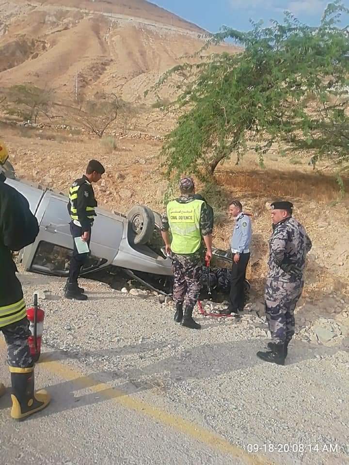 3إصابات بحادث تدهور على طريق الموجب.