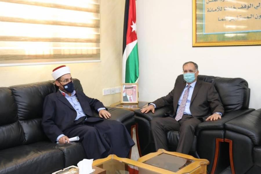 بحث سبل التعاون بين تنمية أموال الأوقاف وإفتاء الأمن العام