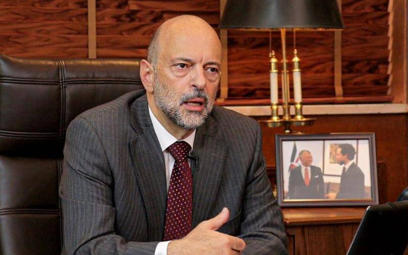 عاجل : الرزاز يوجه بعقوبات أوامر الدفاع بحق 9 مؤسسات حكومية خالفت إجراءات السلامة العامة