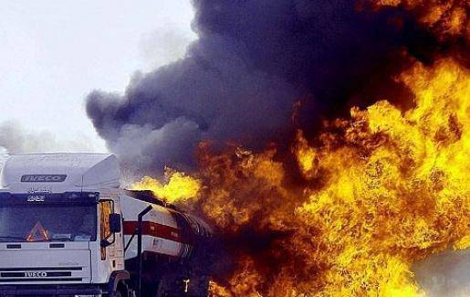 وفاة سائق صهريج حرقا بعد محطة شبيكه باتجاه الصفاوي