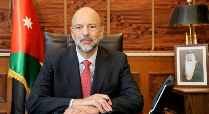 الرزاز الجهود التي يقومون بها نشامى الأمن العام مصدر فخر لكل الأردنيين