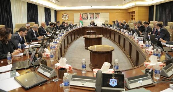 الوزراء حائرون .. .. تكتّم شديد على الطاقم الجديد وأمر للرزاز بالانتظار قليلًا