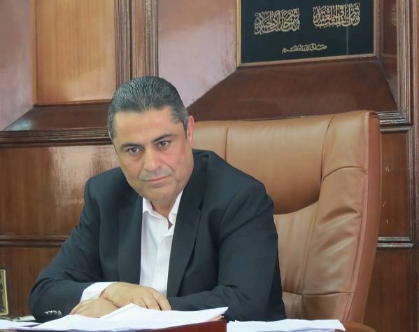 المومني يعلق على قرار الحظر الشامل في مناطق بالزرقاء