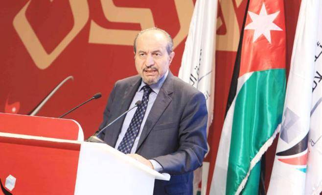 المومني : تأجيل الانتخابات بيد الملك