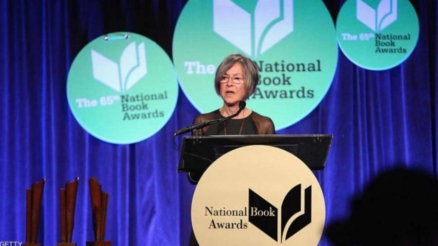 فوز الشاعرة الأمريكية لويس جلوك بجائزة نوبل للأدب