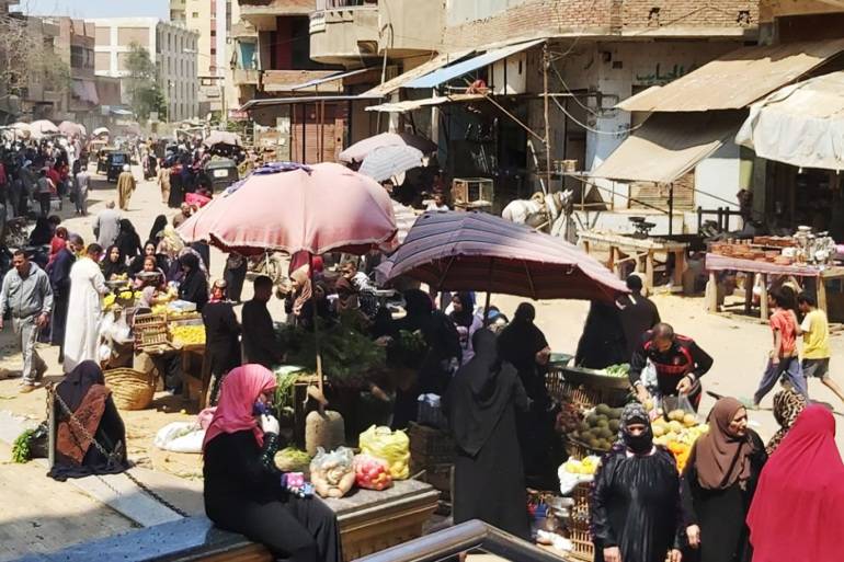  بعد قرار الحظر الشامل  أرتفاع كبير في اسعار الخضار والمواد الأساسية في الأسواق